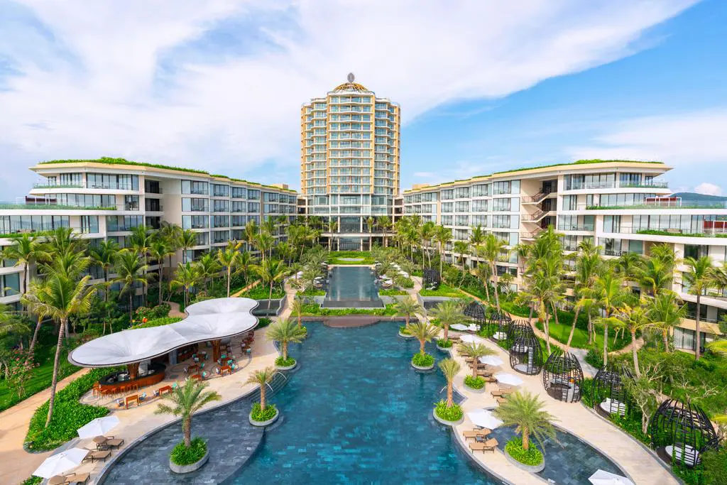 HỒ BƠI KHÁCH SẠN INTERCONTINENTAL - PHÚ QUỐC